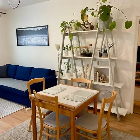 Cozy Self Check-in In Vibrant Ruzinov Area, Komárnická 42, *