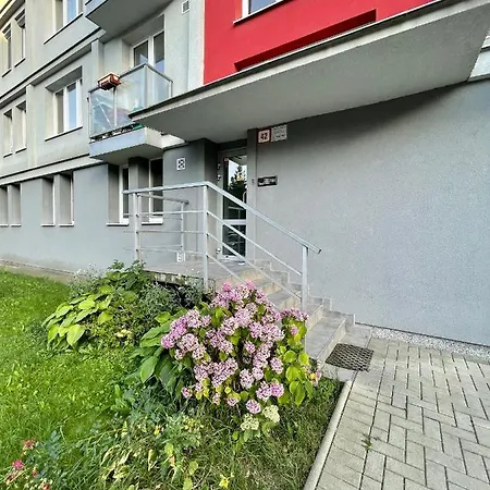 Cozy Self Check-in In Vibrant Ruzinov Area, Komarnicka 42, Appartement
