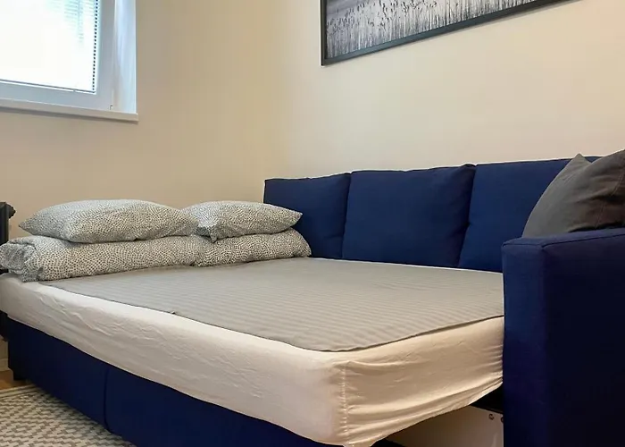 Apartament Cozy Self Check-in In Vibrant Ruzinov Area, Komarnicka 42, Bratysława